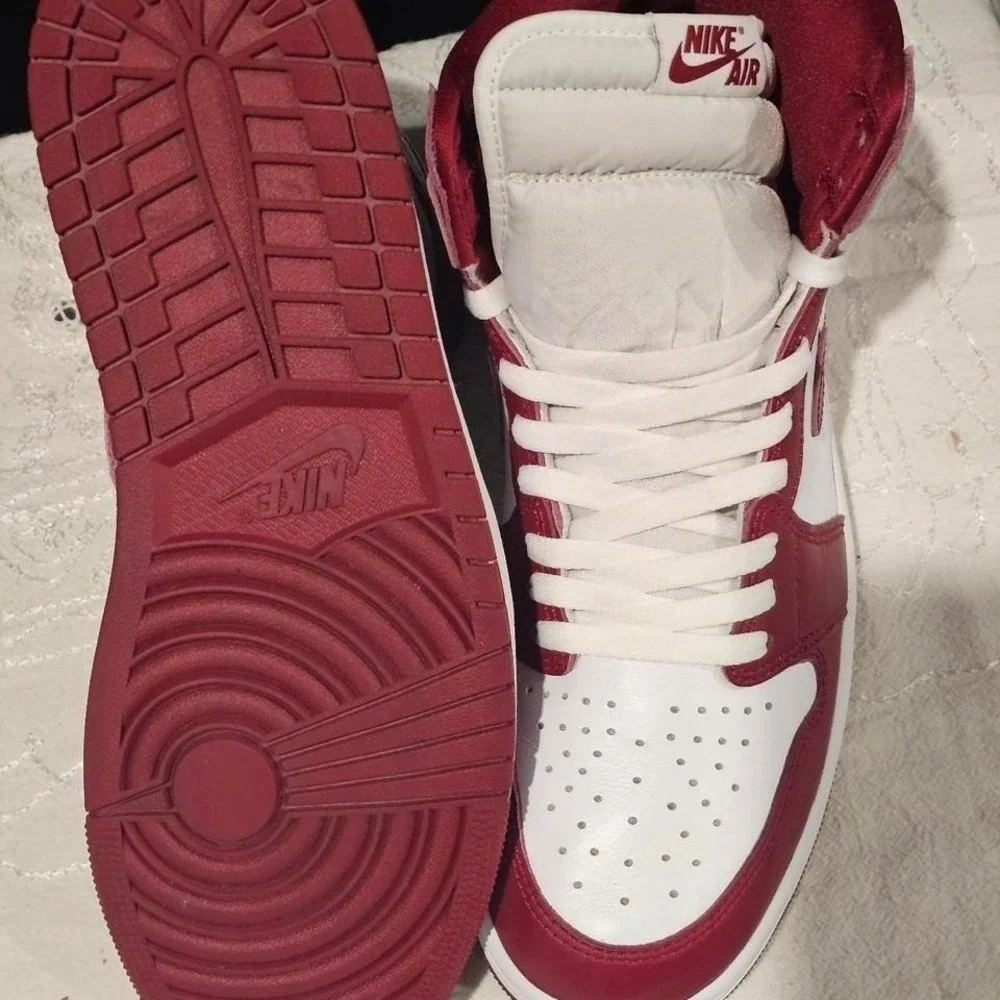 Nike Air Jordan 1 Retro High OG Team Red White DZ5485-160 Mens 11.5 Sneaker